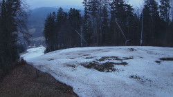 Prostřední část sjezdovky a snowpark