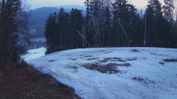 Prostřední část sjezdovky a snowpark
