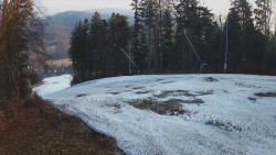 Prostřední část sjezdovky a snowpark