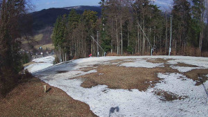 Skiareál Karolinka - Prostřední část sjezdovky a snowpark - 19.3.2026 v 13:05 Skiareál Karolinka - Prostřední část sjezdovky a snowpark - 19.3.2026 v 13:05