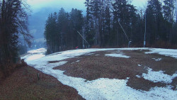 Prostřední část sjezdovky a snowpark