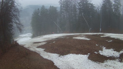 Prostřední část sjezdovky a snowpark