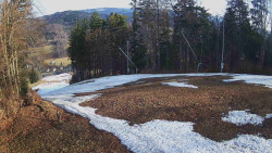 Prostřední část sjezdovky a snowpark