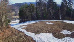 Prostřední část sjezdovky a snowpark