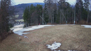 Skiareál Karolinka - Prostřední část sjezdovky a snowpark - 25.3.2026 v 12:32 Skiareál Karolinka - Prostřední část sjezdovky a snowpark - 25.3.2026 v 12:32