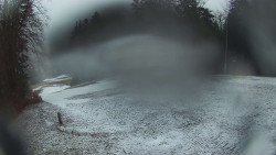 Prostřední část sjezdovky a snowpark