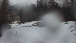 Prostřední část sjezdovky a snowpark