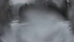 Prostřední část sjezdovky a snowpark