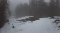 Prostřední část sjezdovky a snowpark