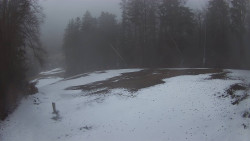 Prostřední část sjezdovky a snowpark