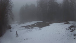 Prostřední část sjezdovky a snowpark