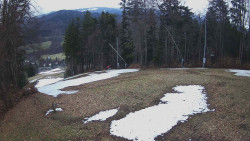 Prostřední část sjezdovky a snowpark