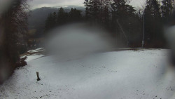 Prostřední část sjezdovky a snowpark