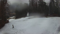 Prostřední část sjezdovky a snowpark