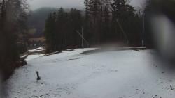 Prostřední část sjezdovky a snowpark