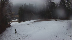 Prostřední část sjezdovky a snowpark