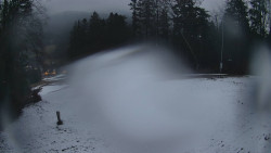 Prostřední část sjezdovky a snowpark