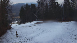 Prostřední část sjezdovky a snowpark