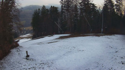 Prostřední část sjezdovky a snowpark