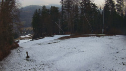 Prostřední část sjezdovky a snowpark