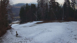 Prostřední část sjezdovky a snowpark