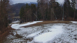 Prostřední část sjezdovky a snowpark
