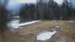 Prostřední část sjezdovky a snowpark