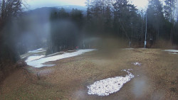 Prostřední část sjezdovky a snowpark