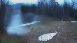 Prostřední část sjezdovky a snowpark