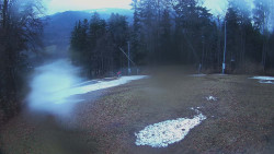 Prostřední část sjezdovky a snowpark