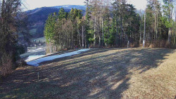 Prostřední část sjezdovky a snowpark