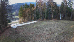 Prostřední část sjezdovky a snowpark