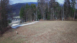 Prostřední část sjezdovky a snowpark