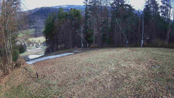 Prostřední část sjezdovky a snowpark