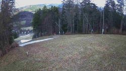 Prostřední část sjezdovky a snowpark