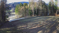 Prostřední část sjezdovky a snowpark