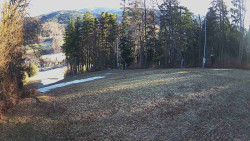 Prostřední část sjezdovky a snowpark