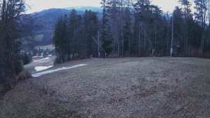 Skiareál Karolinka - Prostřední část sjezdovky a snowpark - 8.4.2026 v 05:50 Skiareál Karolinka - Prostřední část sjezdovky a snowpark - 8.4.2026 v 05:50