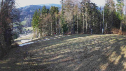 Prostřední část sjezdovky a snowpark