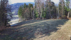 Prostřední část sjezdovky a snowpark