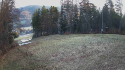 Prostřední část sjezdovky a snowpark