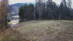 Prostřední část sjezdovky a snowpark