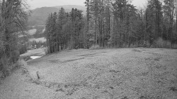 Prostřední část sjezdovky a snowpark