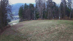 Prostřední část sjezdovky a snowpark