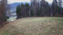 Prostřední část sjezdovky a snowpark