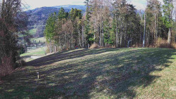 Prostřední část sjezdovky a snowpark