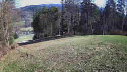 Prostřední část sjezdovky a snowpark