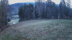 Prostřední část sjezdovky a snowpark