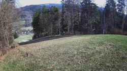 Prostřední část sjezdovky a snowpark