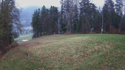 Prostřední část sjezdovky a snowpark